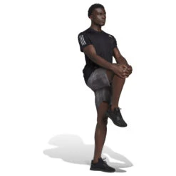 Adidas - Own The Run CB Shorts - Short De Running 9 Adidas - Own The Run CB Shorts - Short De Running -Magasin De Vêtements D'Extérieur adidas own the run cb shorts short de running detail 4