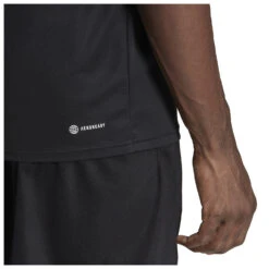 Adidas - Traing Essentials Base 3-Stripes Tee - T-shirt Technique -Magasin De Vêtements D'Extérieur adidas traing essentials base 3 stripes tee t shirt technique detail 5