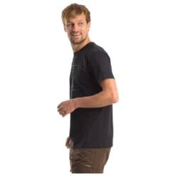 Heber Peak - Heber Peak Logo T-Shirt -Magasin De Vêtements D'Extérieur heber peak heber peak logo t shirt detail 11