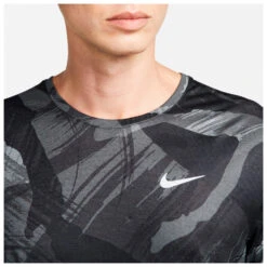 Nike - Dri-FIT Miler - T-shirt De Running -Magasin De Vêtements D'Extérieur nike dri fit miler t shirt de running detail 5