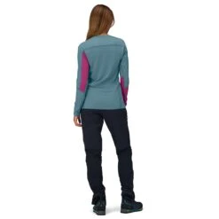 Norrøna - Women's Falketind Equaliser Merino Round Neck - T-shirt En Laine Mérinos -Magasin De Vêtements D'Extérieur norroena womens falketind equaliser merino round neck t shirt en laine merinos detail 4