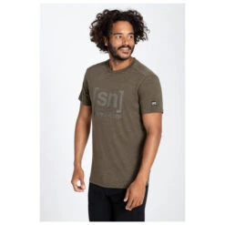 Super.natural - Logo Tee - T-shirt 8 Super.natural - Logo Tee - T-shirt -Magasin De Vêtements D'Extérieur supernatural logo tee t shirt detail 3