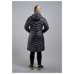 Y By Nordisk - Women's Pearth Down Coat - Manteau 10 Y By Nordisk - Women's Pearth Down Coat - Manteau -Magasin De Vêtements D'Extérieur y by nordisk womens pearth down coat manteau detail 5